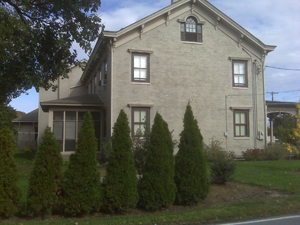 Side view of Temperance Inn